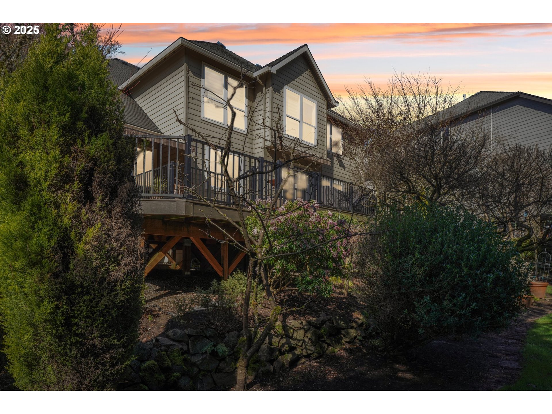 930 Northwest Deerfern Loop Camas, WA 98607 - Photo 2 of 48 Gallery Image 2