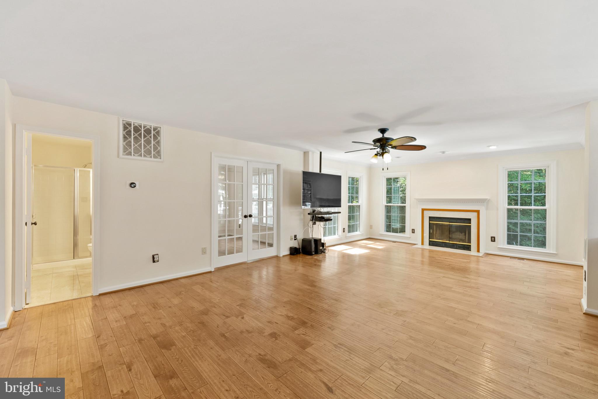 12704 Clawson Lane Manassas, VA 20112 - Photo 7 of 44