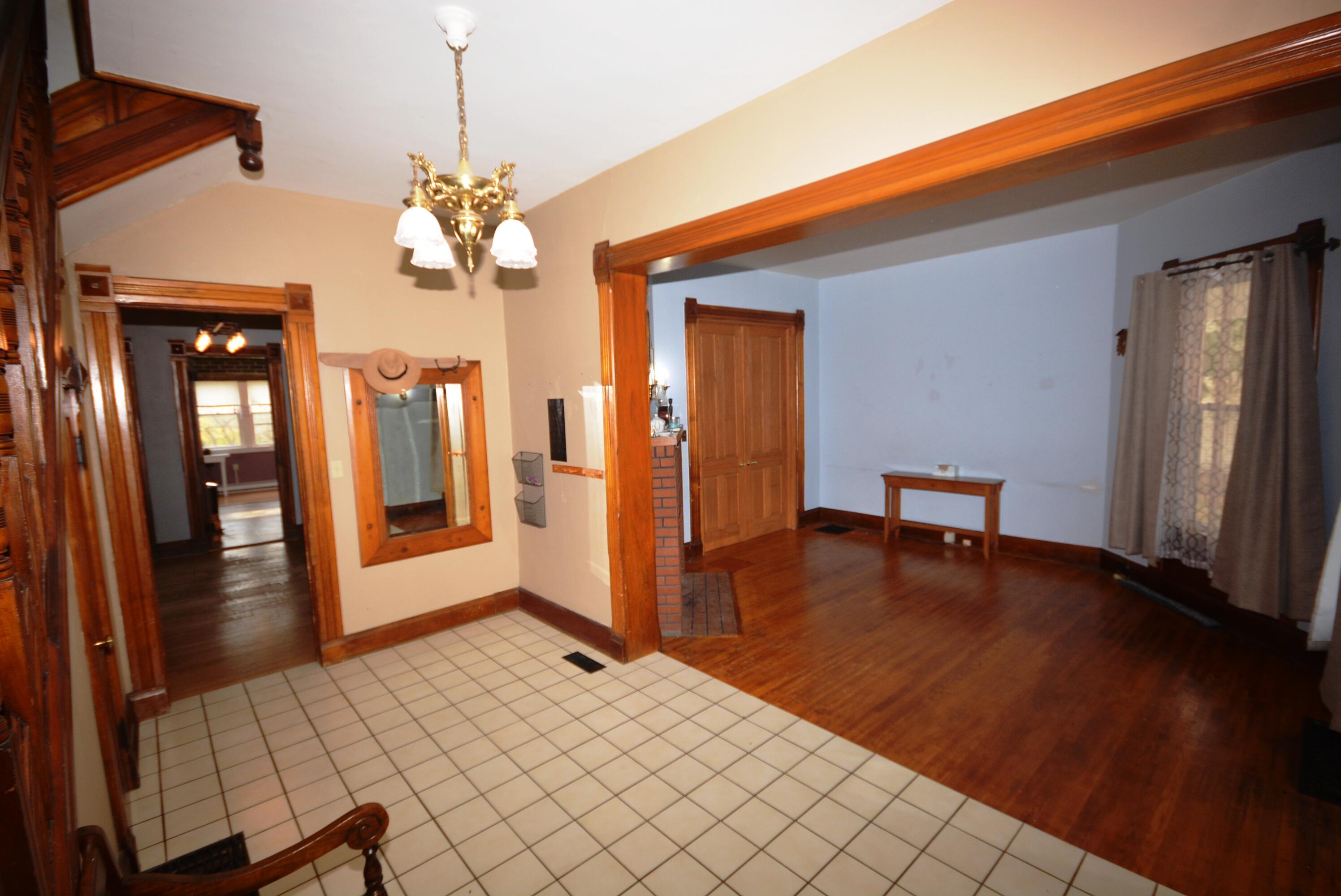321 Portage Avenue Three Rivers, MI 49093 - Photo 7 of 64 DSC_0060