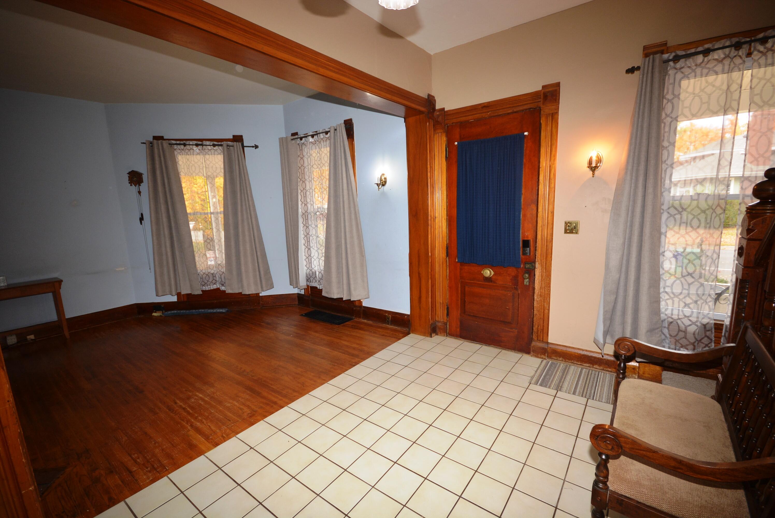 321 Portage Avenue Three Rivers, MI 49093 - Photo 8 of 64 DSC_0066