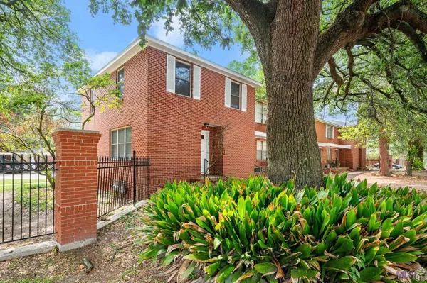 $120,000 | 628 South Acadian Thruway, Unit 628, Baton Rouge, LA 70806