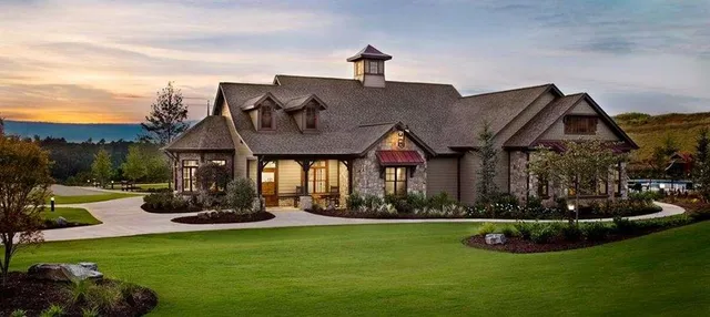 $475,000 | 1272 Edgewater Trail, Toccoa, GA 30577