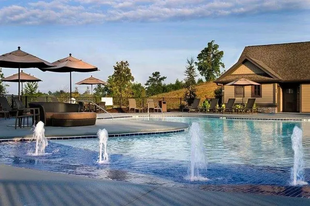 $475,000 | 1272 Edgewater Trail, Toccoa, GA 30577