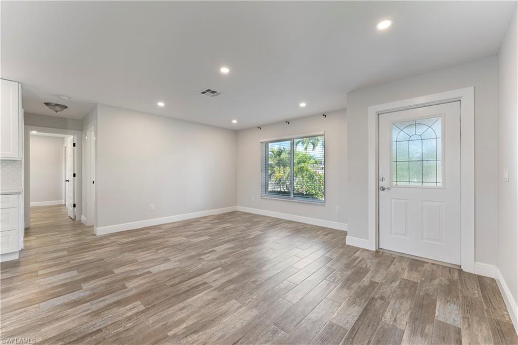 1230 Swan Court Punta Gorda, FL 33950 - Photo 5 of 49