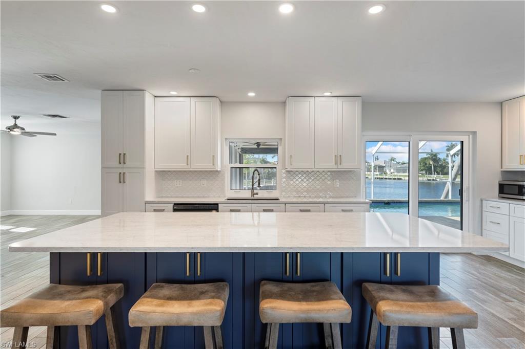 1230 Swan Court Punta Gorda, FL 33950 - Photo 8 of 49