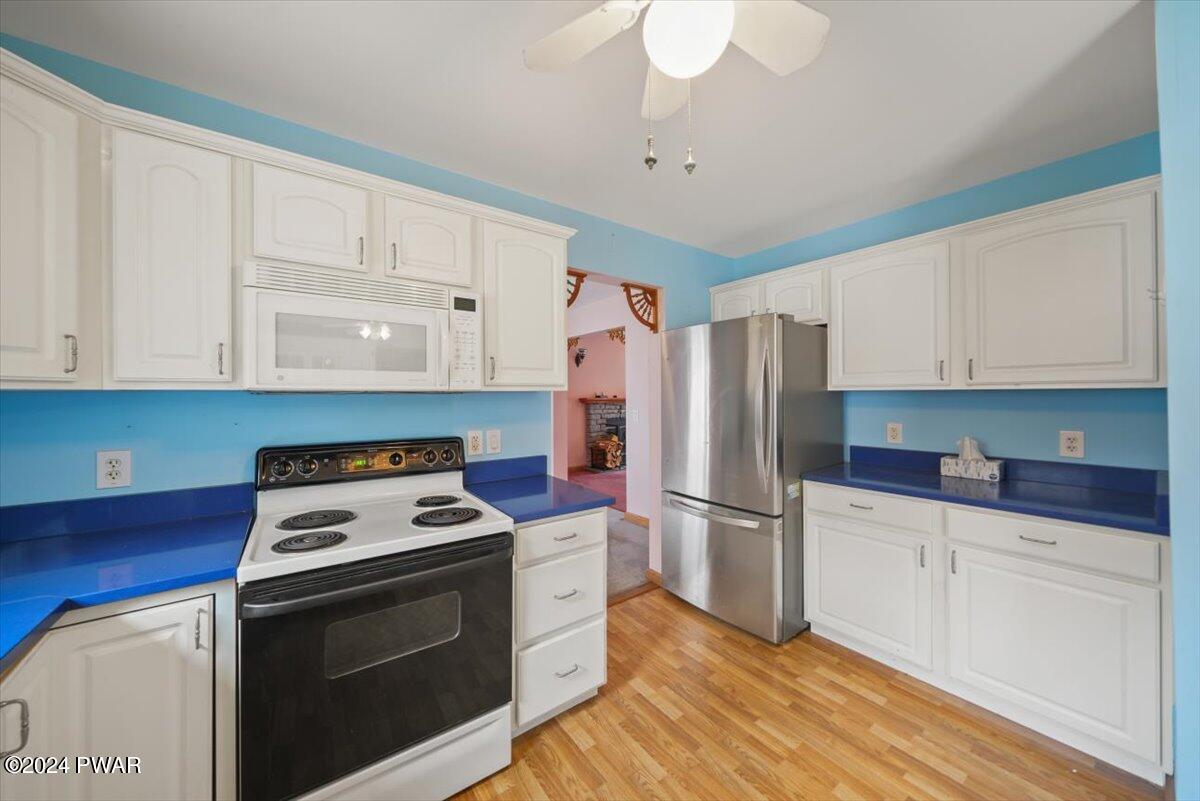 121 Caribou Road Dingmans Ferry, PA 18328 - Photo 14 of 38 Kitchen