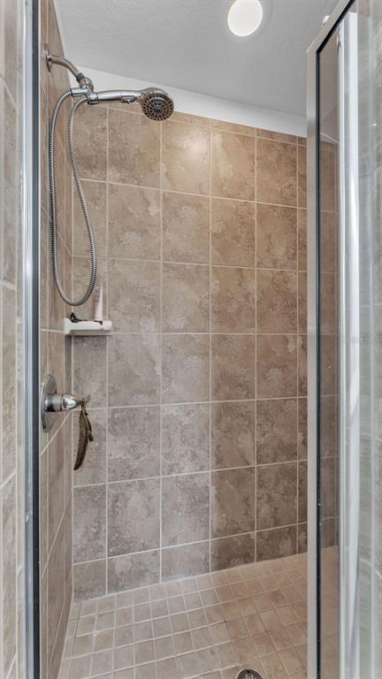 4651 Clubhouse Road Lakeland, FL 33812 - Photo 23 of 32