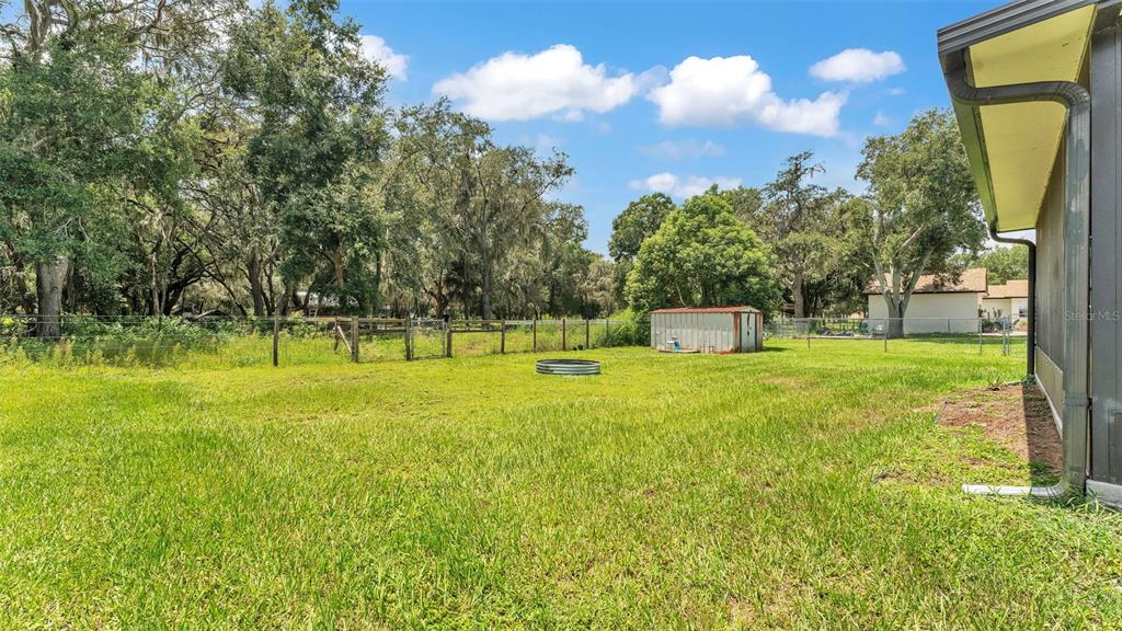 4651 Clubhouse Road Lakeland, FL 33812 - Photo 28 of 32