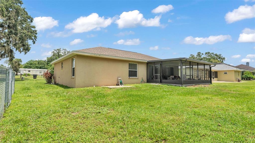 4651 Clubhouse Road Lakeland, FL 33812 - Photo 31 of 32