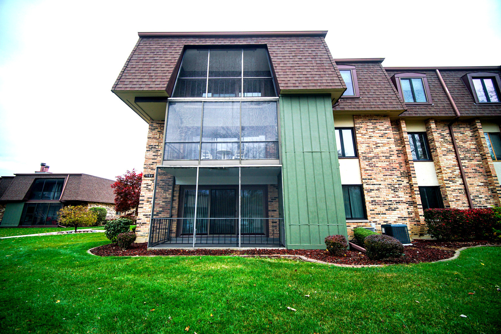 9184 S Road, Unit D Palos Hills, IL 60465 - Photo 2 of 22 Gallery Image 2