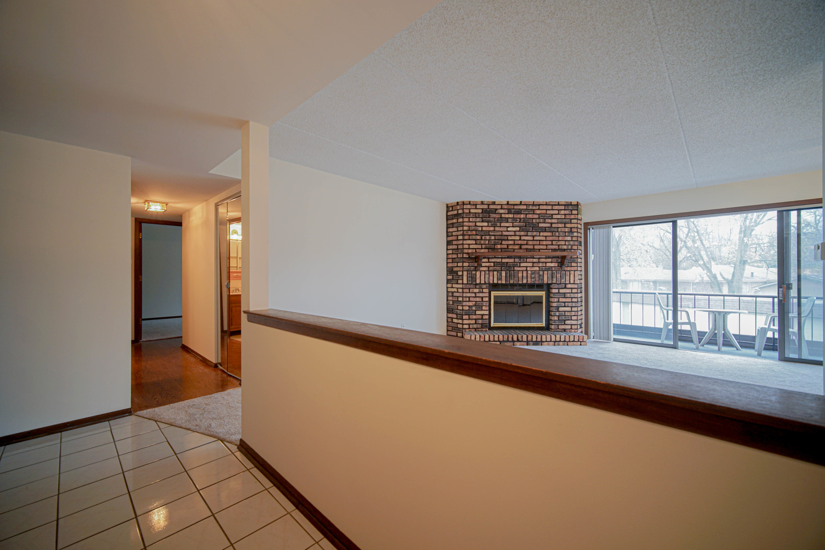 9184 S Road, Unit D Palos Hills, IL 60465 - Photo 5 of 22 Gallery Image 5