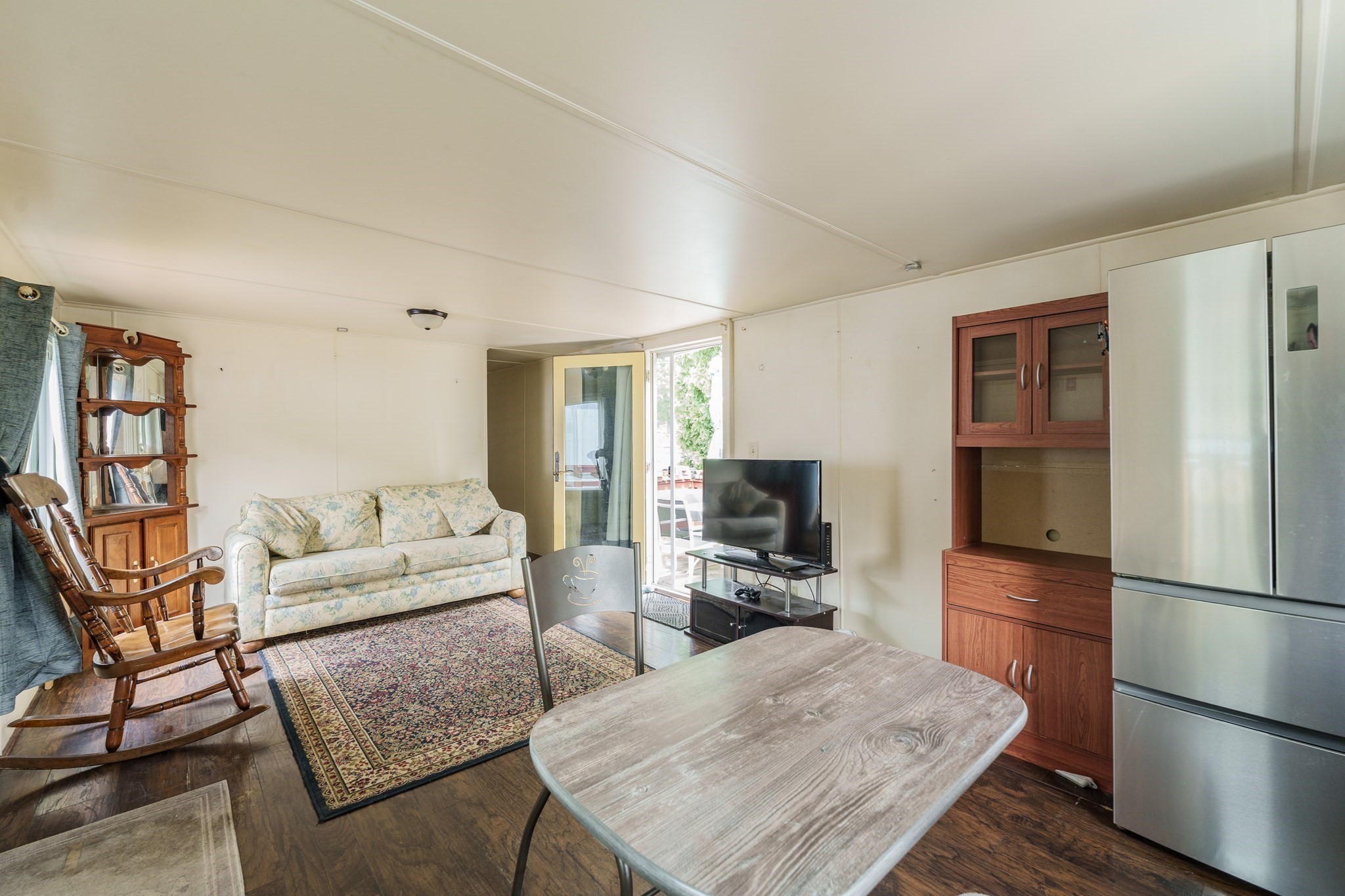 93 Grochmal Avenue Springfield, MA 01151 - Photo 9 of 19 Gallery Image 9