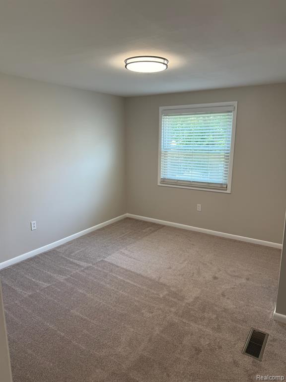 671 Coolidge Road Birmingham, MI 48009 - Photo 18 of 27 Gallery Image 18