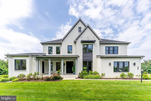 $2,975,000 | 665 Stratford Hill Court, Great Falls, VA 22066