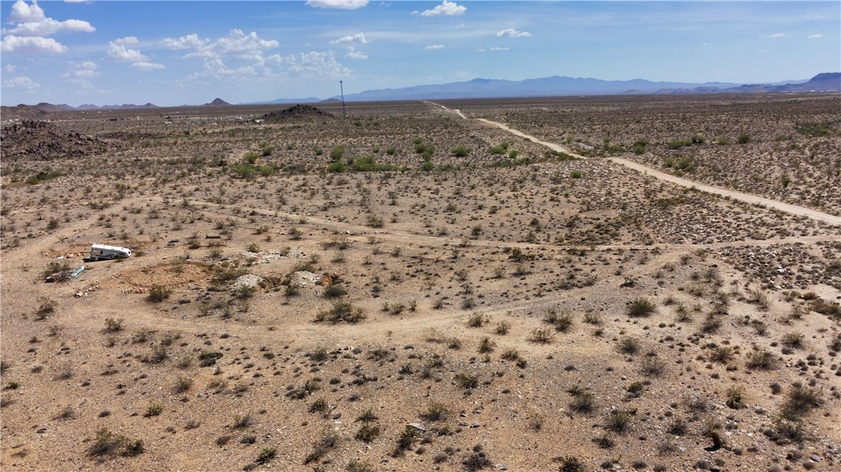10638 Cascabel Road Yucca, AZ 86438 - Photo 1 of 60 Gallery Image 1