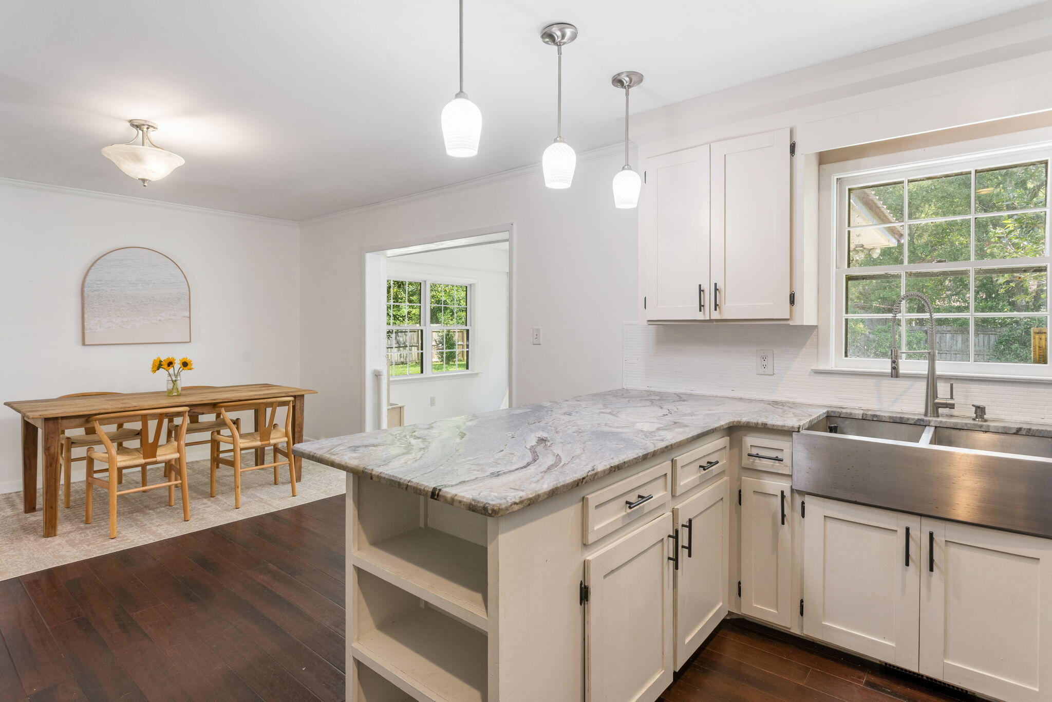 102 Arbor Road Summerville, SC 29485 - Photo 7 of 20 7-web-or-mls-102 Arbor Rd CoastalRE-5