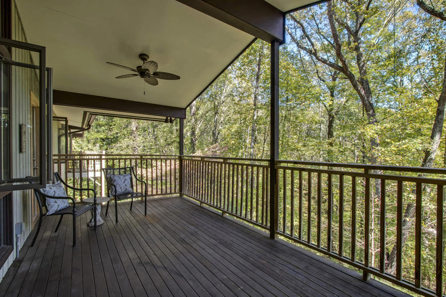 109 Willow Lane Oak Ridge, TN 37830 - Photo 12 of 40 12_WillowLane_109_Deck
