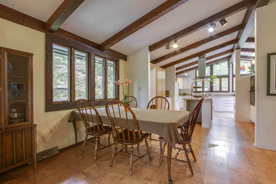109 Willow Lane Oak Ridge, TN 37830 - Photo 15 of 40 15_WillowLane_109_Dining01