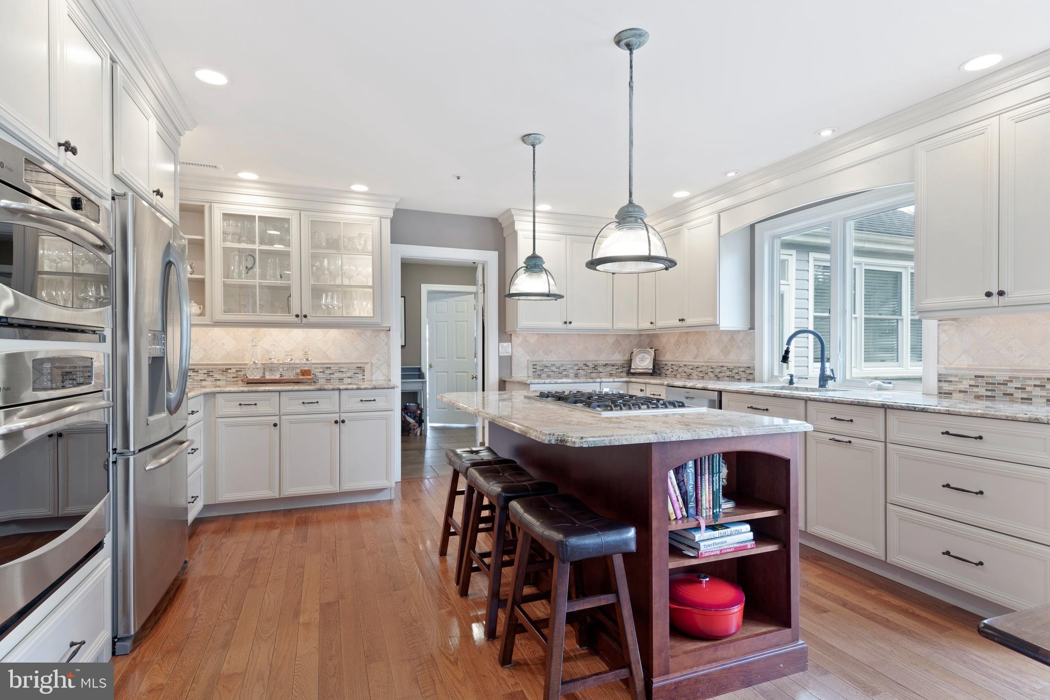 313 Sentry Lane Wayne, PA 19087 - Photo 12 of 34 Kitchen with gorgeous cabinetry