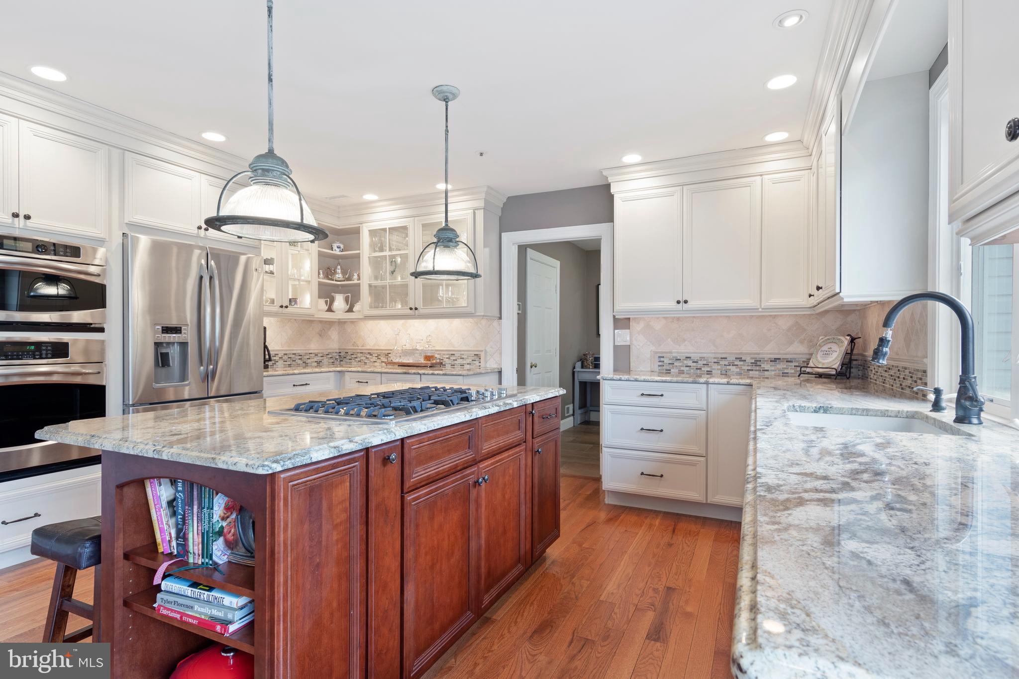 313 Sentry Lane Wayne, PA 19087 - Photo 13 of 34 Kitchen island