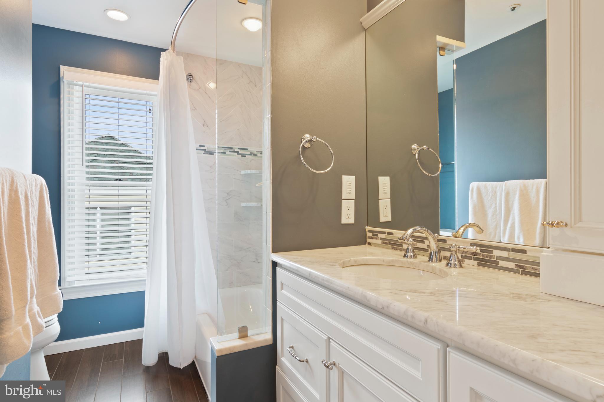 313 Sentry Lane Wayne, PA 19087 - Photo 24 of 34 Full bath on second floor