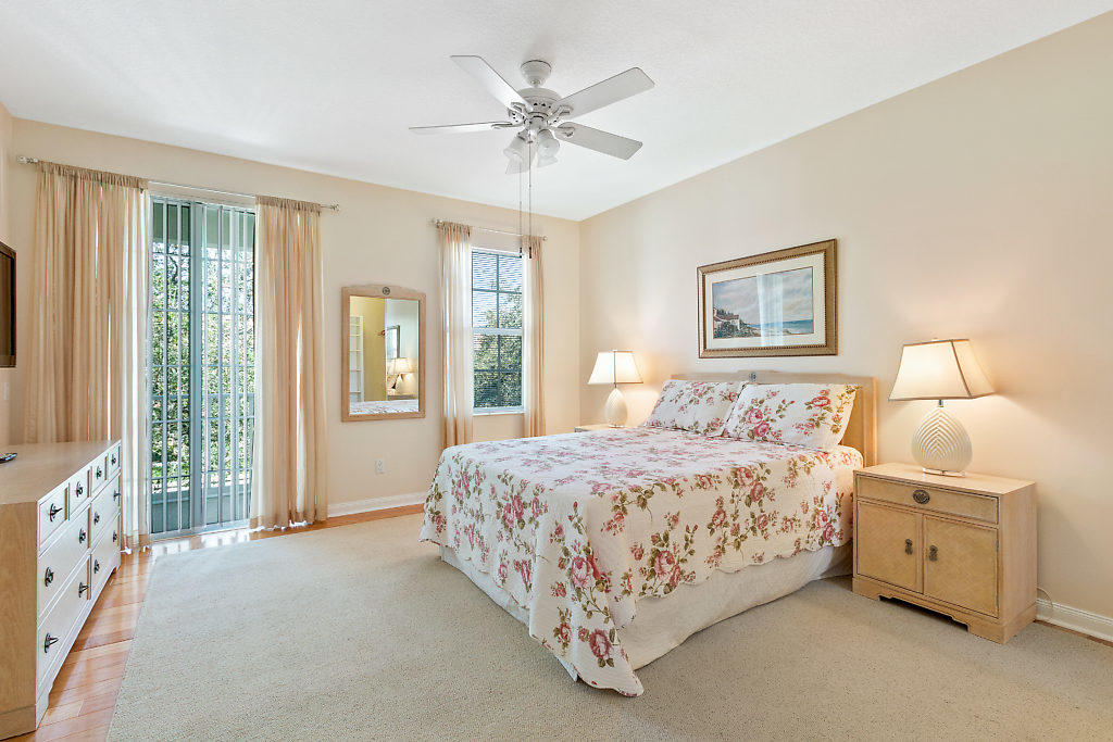 137 Radcliffe Court Jupiter, FL 33458 - Photo 16 of 22 017-137RadcliffeCourt-Jupiter-FL-small