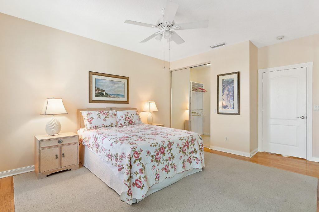 137 Radcliffe Court Jupiter, FL 33458 - Photo 17 of 22 018-137RadcliffeCourt-Jupiter-FL-small