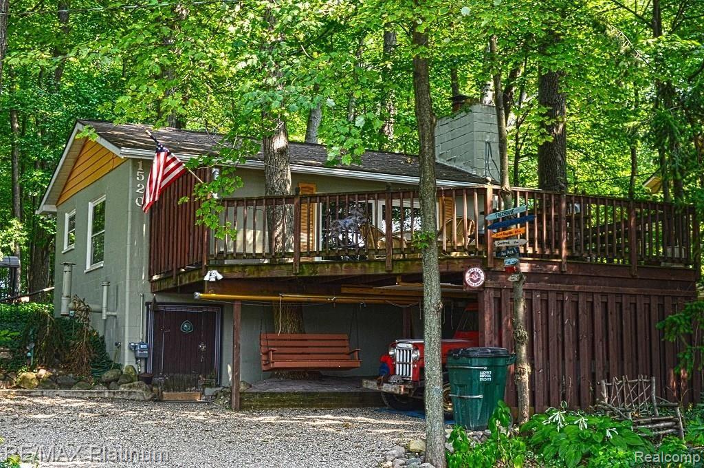 1520 Triangle Lake Road Howell, MI 48843 - Photo 4 of 15