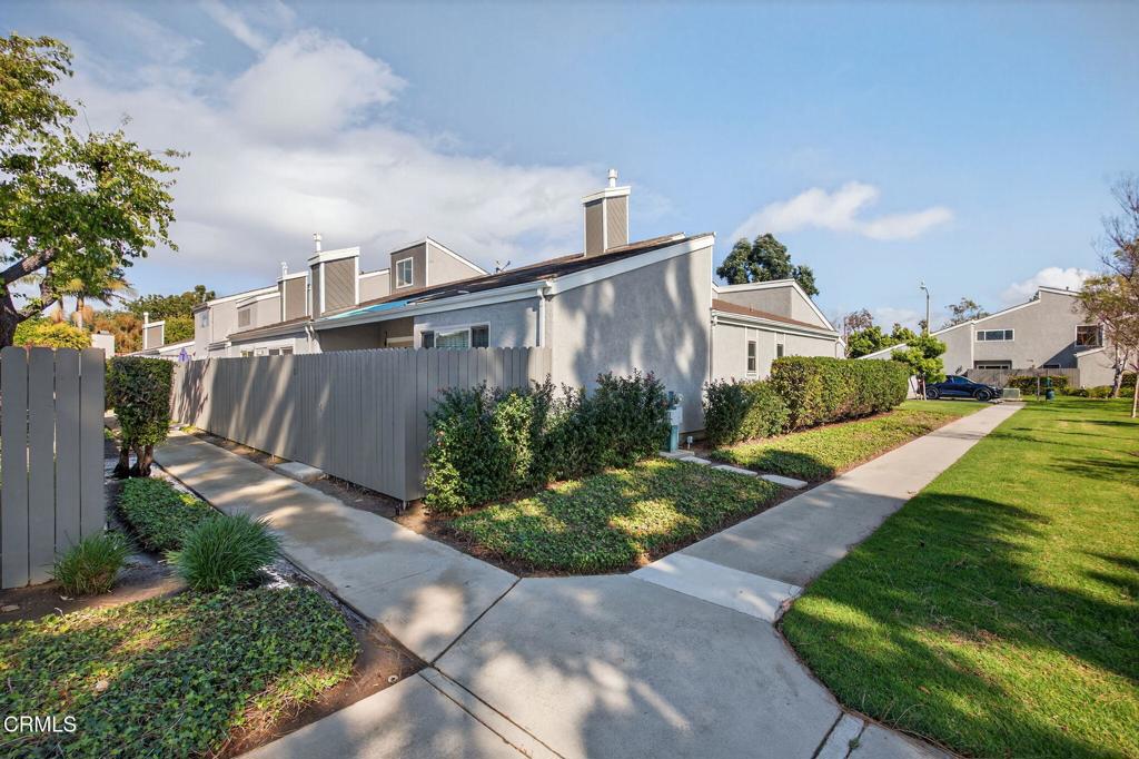 449 Reed Way Port Hueneme, CA 93041 - Photo 34 of 42 a view of a back yard