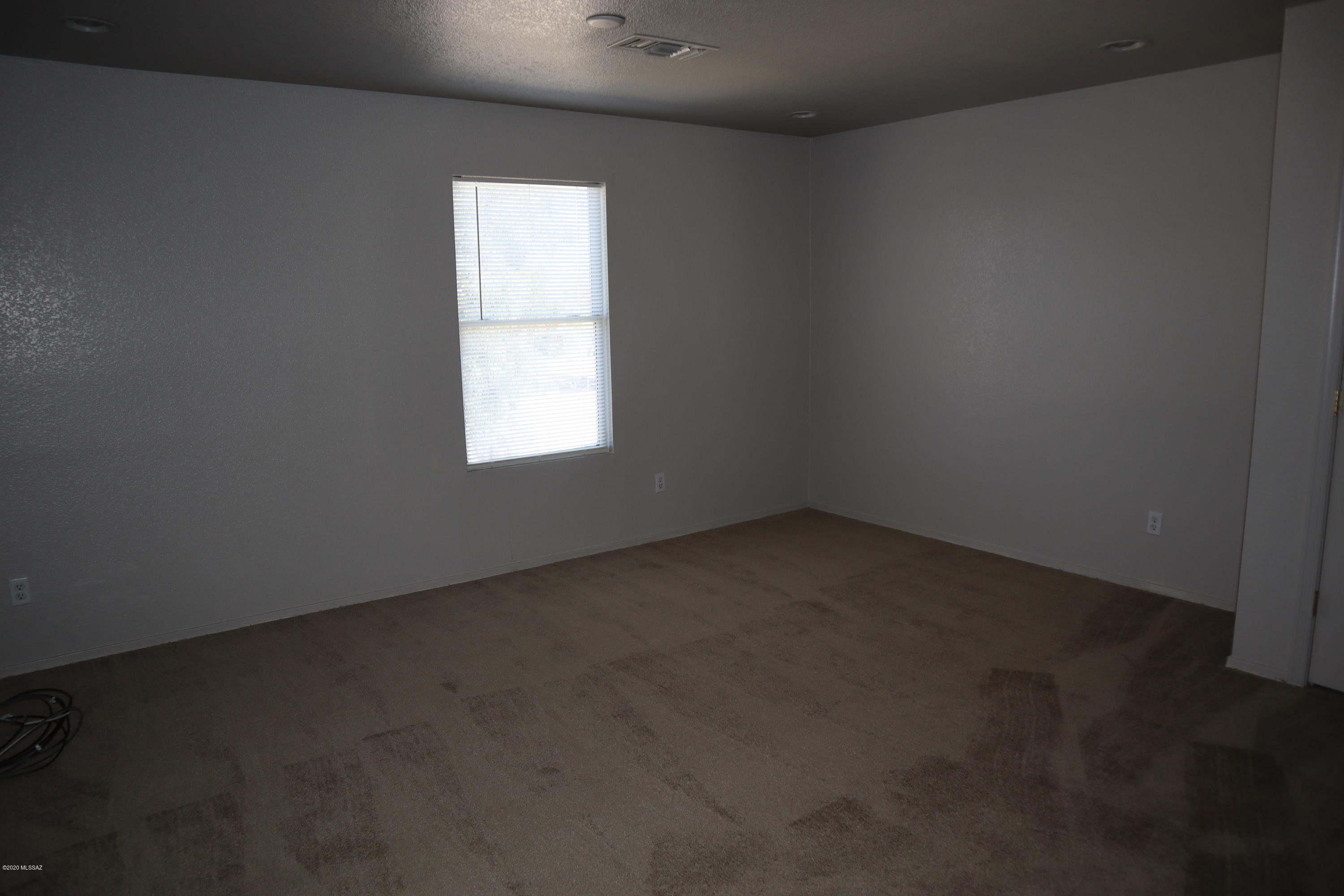558 West Tiger Shark Road Tucson, AZ 85706 - Photo 5 of 12 Gallery Image 5