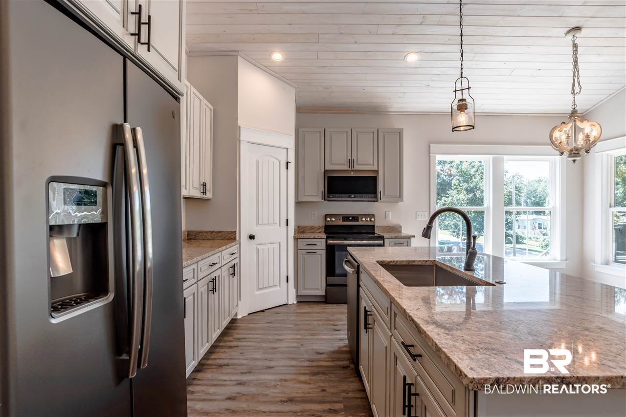 5254 Florida Avenue Orange Beach, AL 36561 - Photo 5 of 21