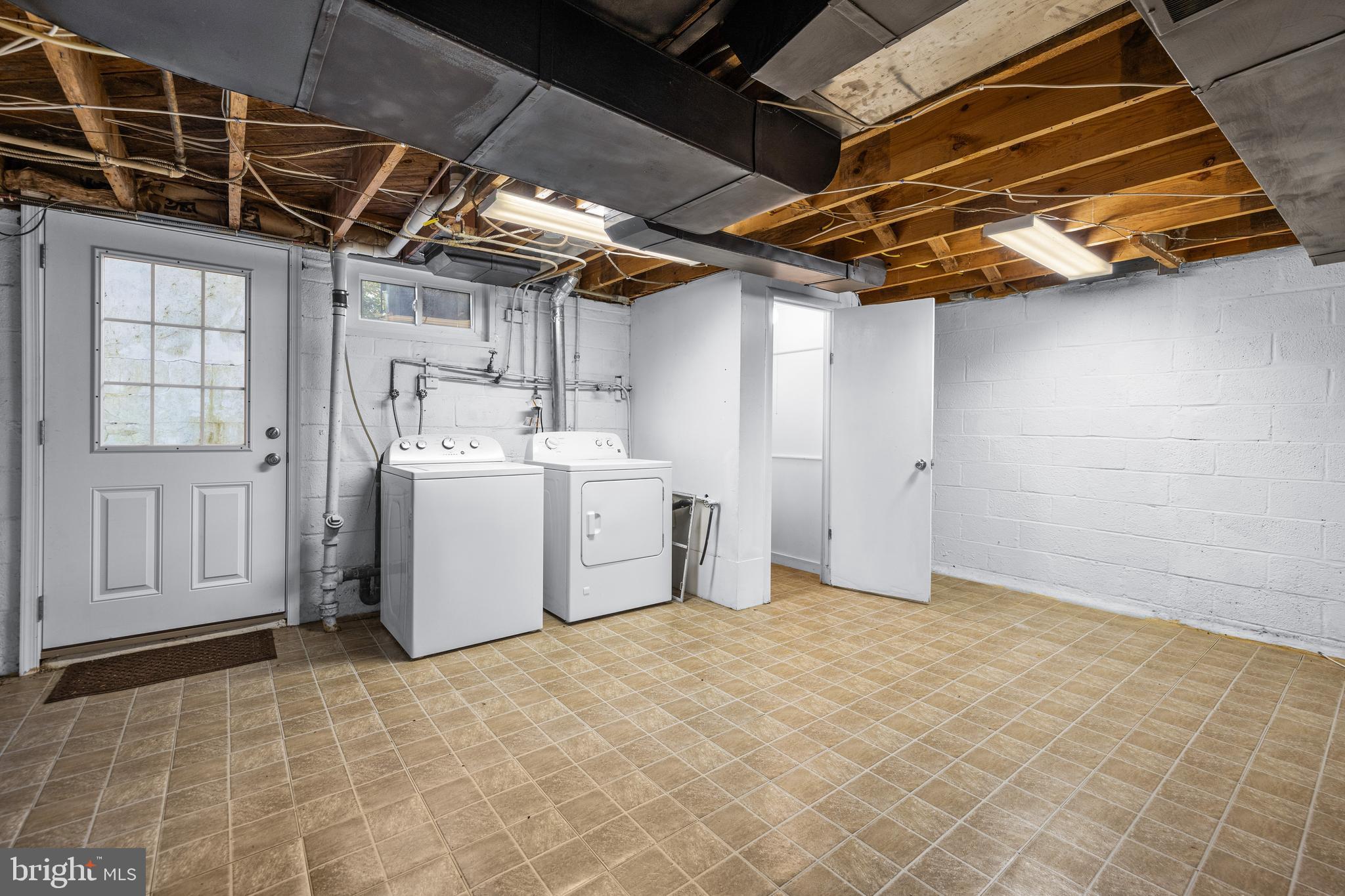 1923 Edgewood Road Towson, MD 21286 - Photo 27 of 33 Laundry room & door out