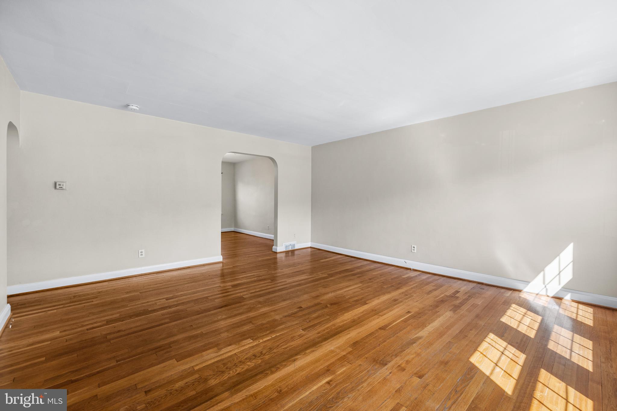 1923 Edgewood Road Towson, MD 21286 - Photo 5 of 33 Living room