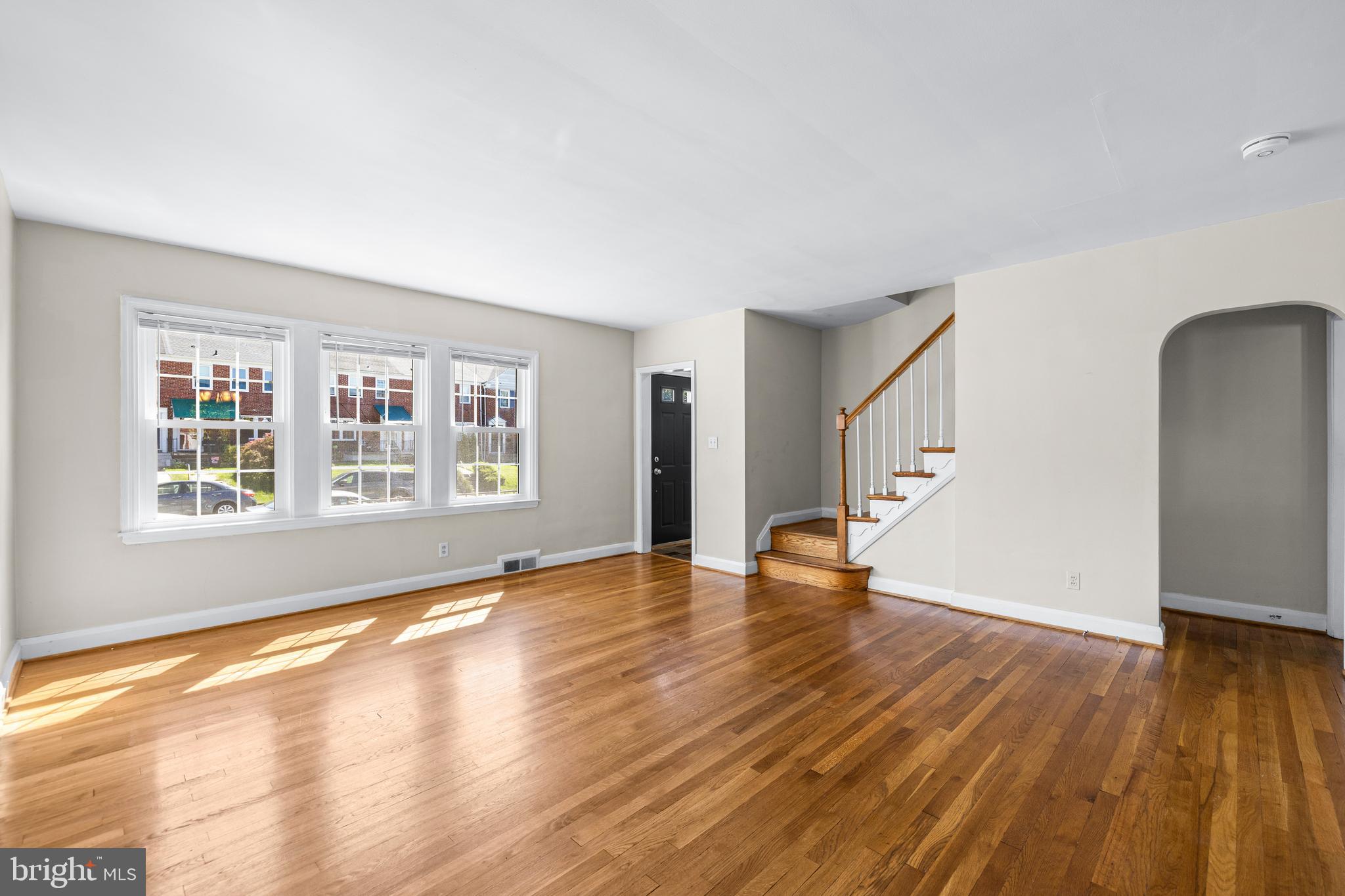 1923 Edgewood Road Towson, MD 21286 - Photo 7 of 33 Living room