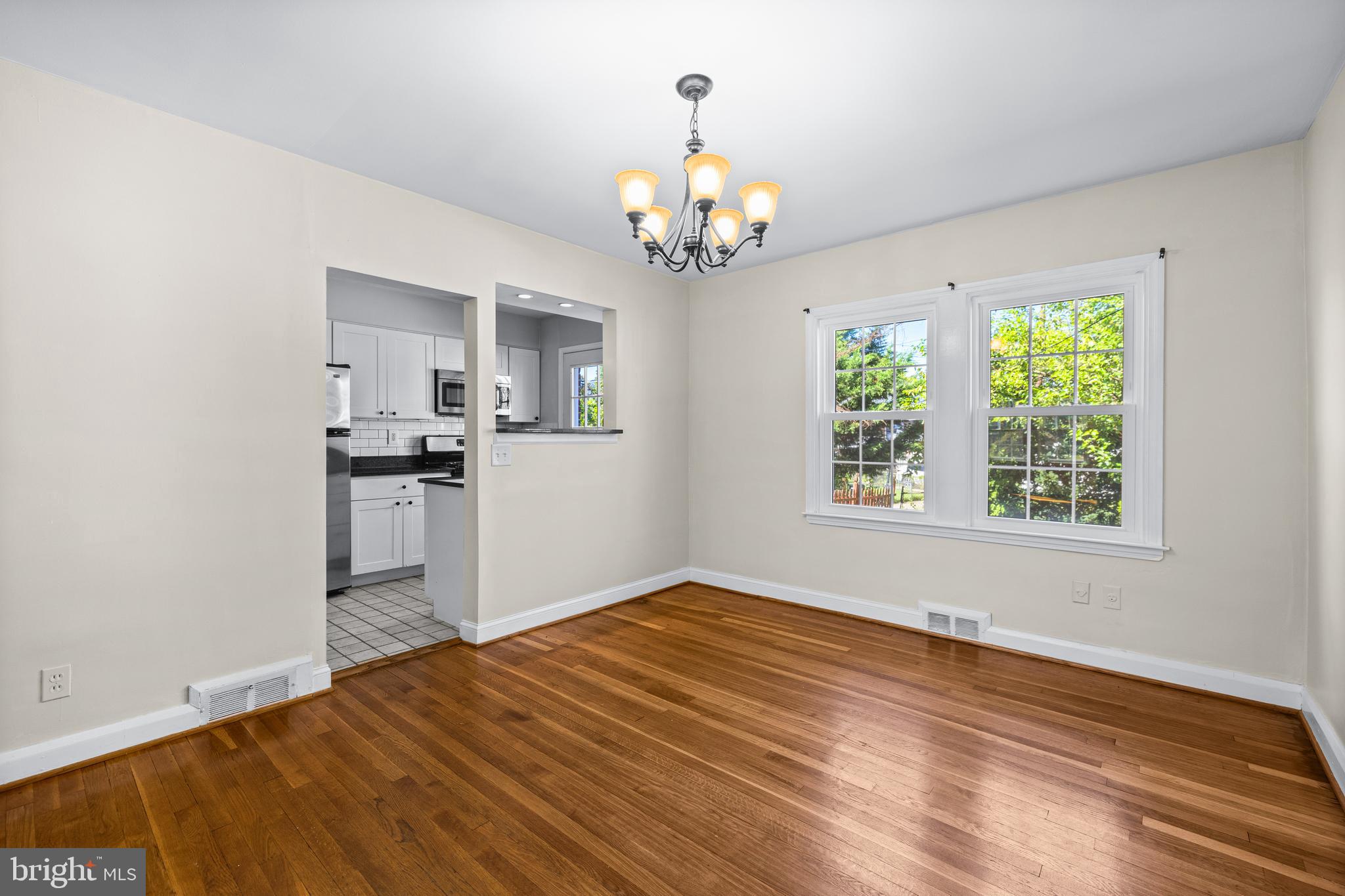 1923 Edgewood Road Towson, MD 21286 - Photo 8 of 33 Dining room