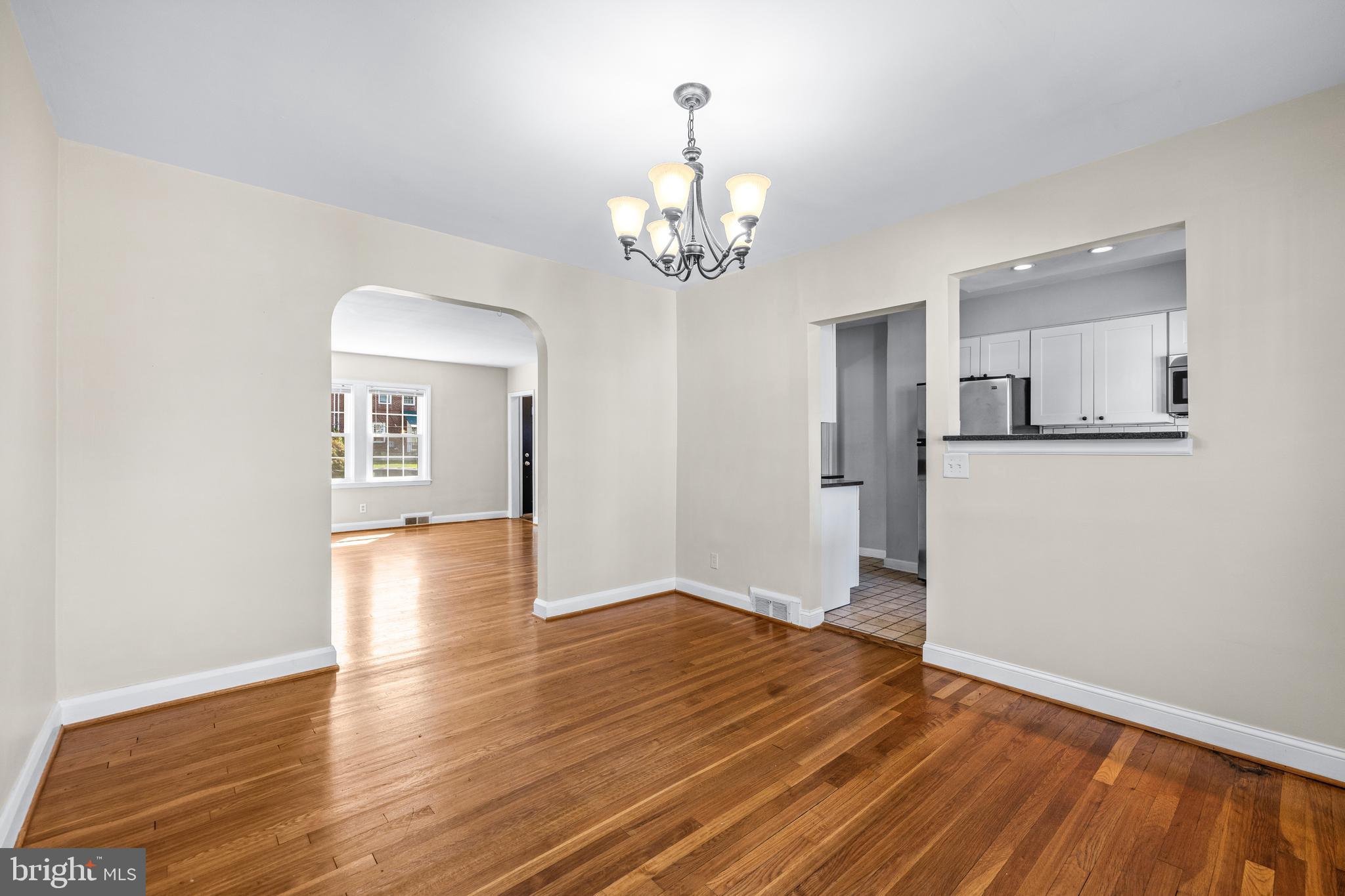 1923 Edgewood Road Towson, MD 21286 - Photo 10 of 33 Dining/Living