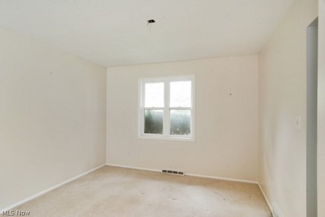 4640 McFarland Road Cleveland, OH 44121 - Photo 8 of 25 Gallery Image 8