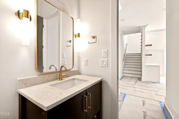 $1,800,000 | 909 Oberlin Road, Raleigh, NC 27605