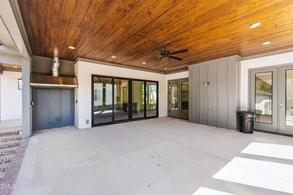 $1,800,000 | 909 Oberlin Road, Raleigh, NC 27605