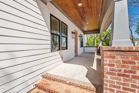 $1,800,000 | 909 Oberlin Road, Raleigh, NC 27605