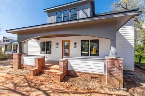 $1,800,000 | 909 Oberlin Road, Raleigh, NC 27605