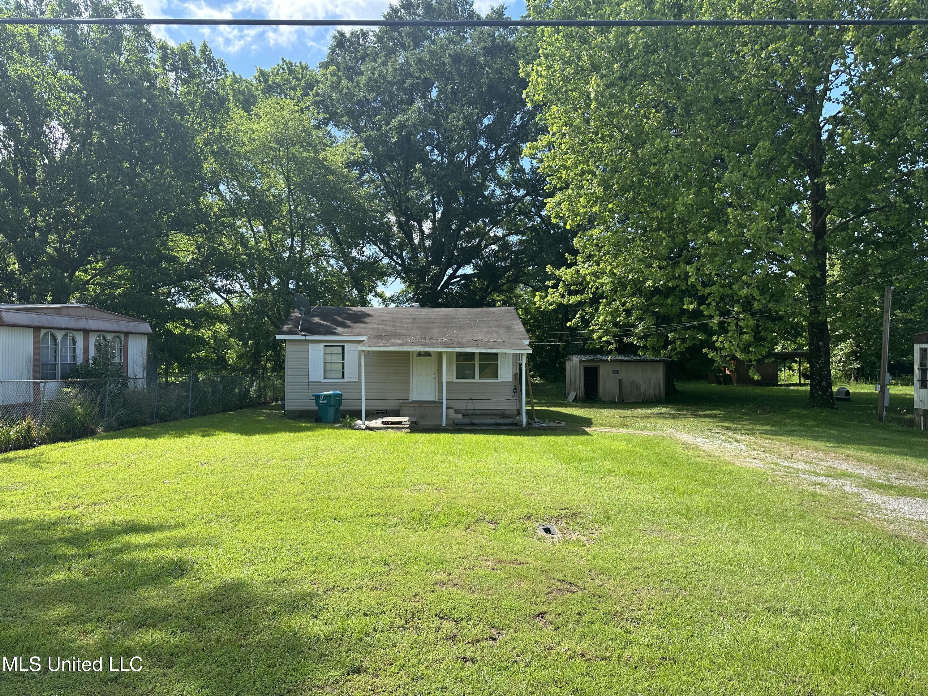 4686 Carrollton Road Grenada, MS 38901 - Photo 2 of 3 10788-02