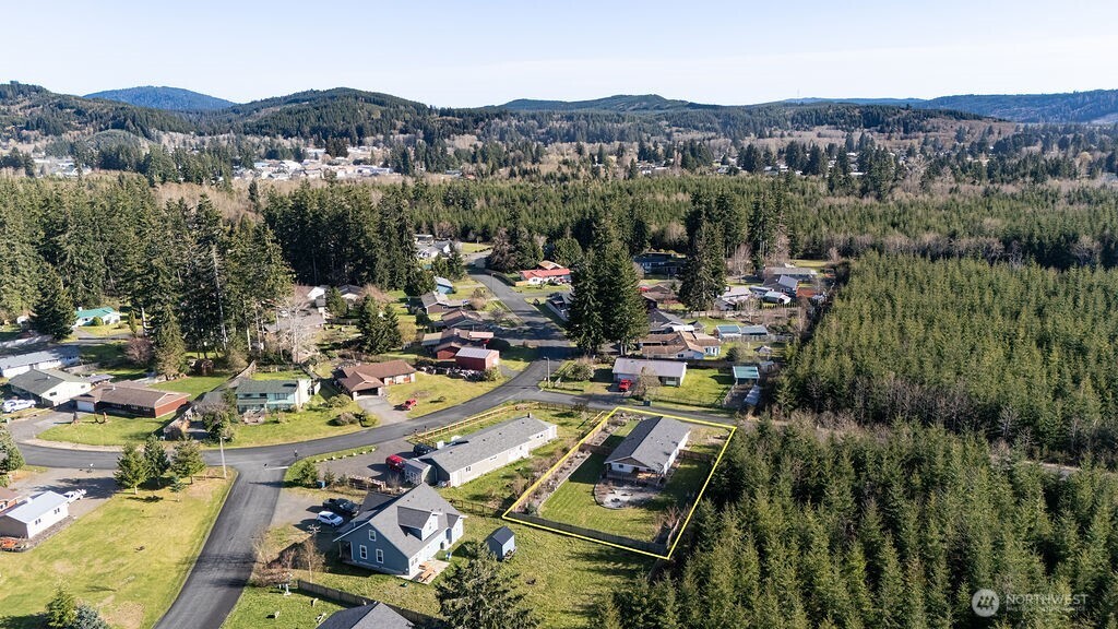 997 King Johns Way Forks, WA 98331 - Photo 39 of 39 a view of a city