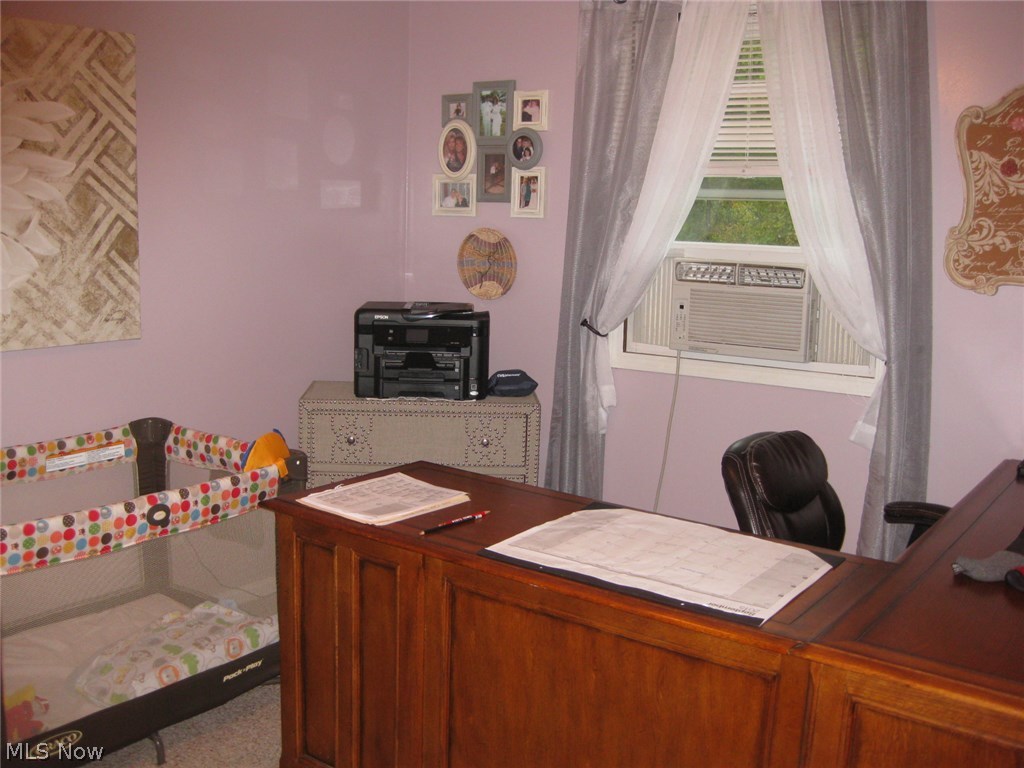 1215 Oak Tree Road Akron, OH 44320 - Photo 12 of 17 Gallery Image 12