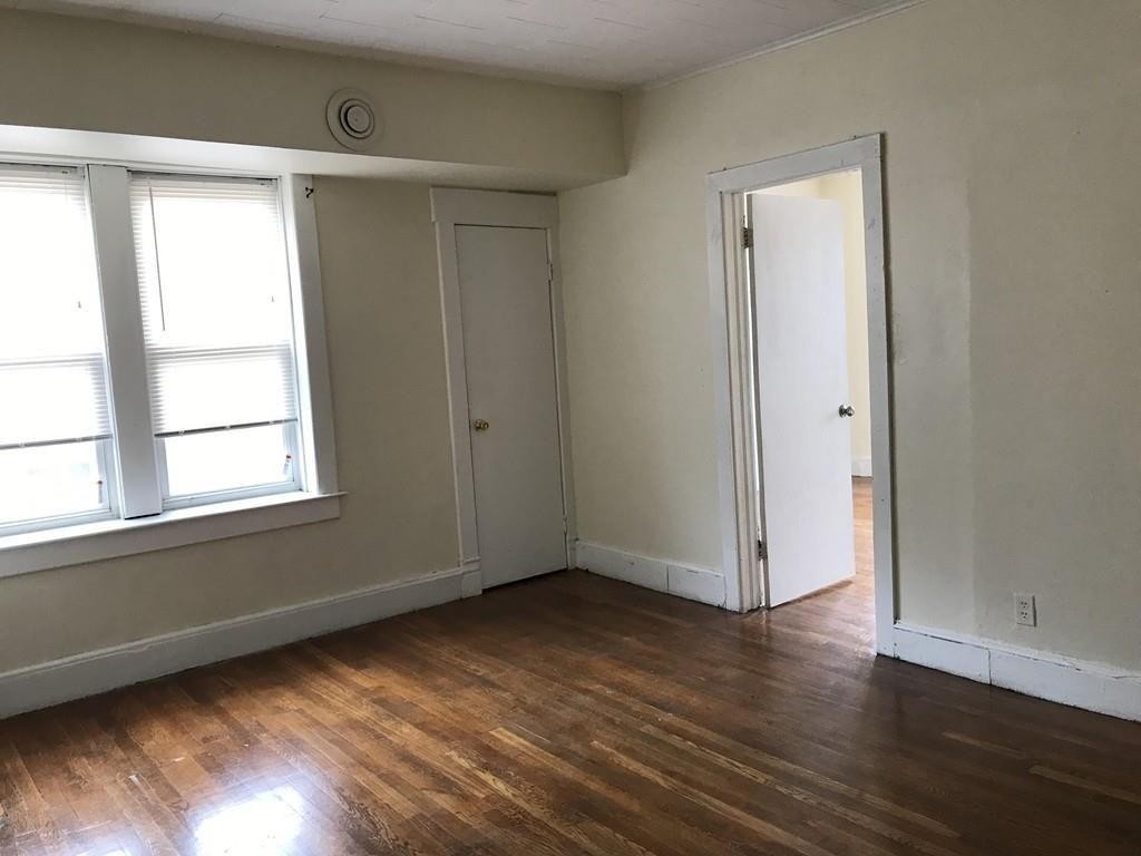 16 Sheldon Street Springfield, MA 01107 - Photo 8 of 24 Gallery Image 8