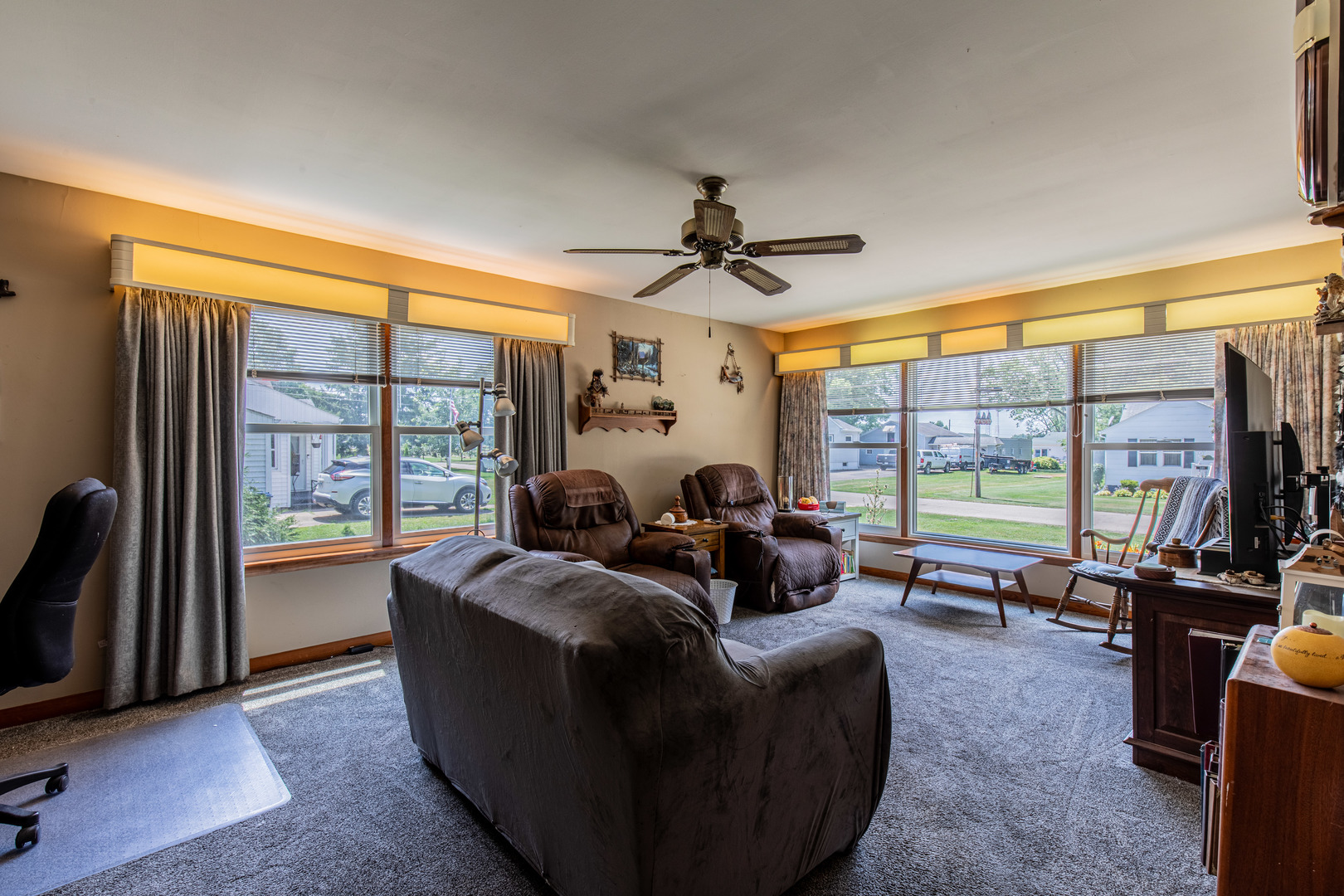 103 South Plum Street Princeton, IL 61356 - Photo 4 of 47