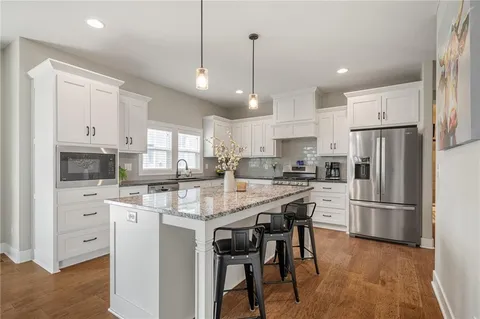 $660,000 | 16972 South Hunter Street, Olathe, KS 66062