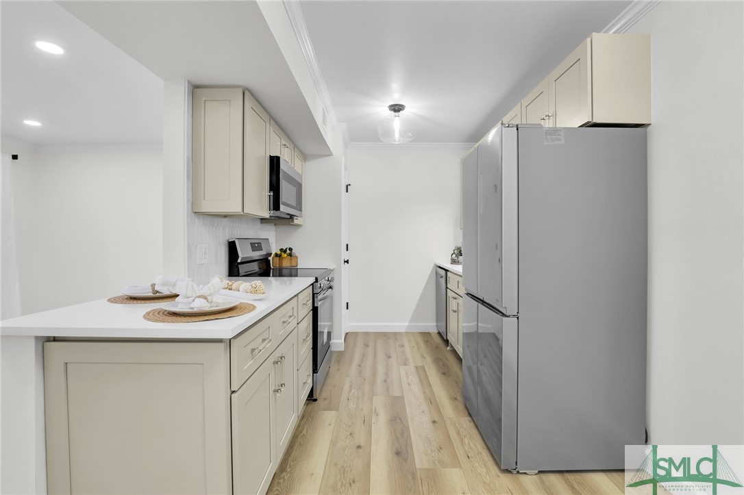 401 North Cromwell Road, Unit 2H Savannah, GA 31410 - Photo 6 of 25 Gallery Image 6