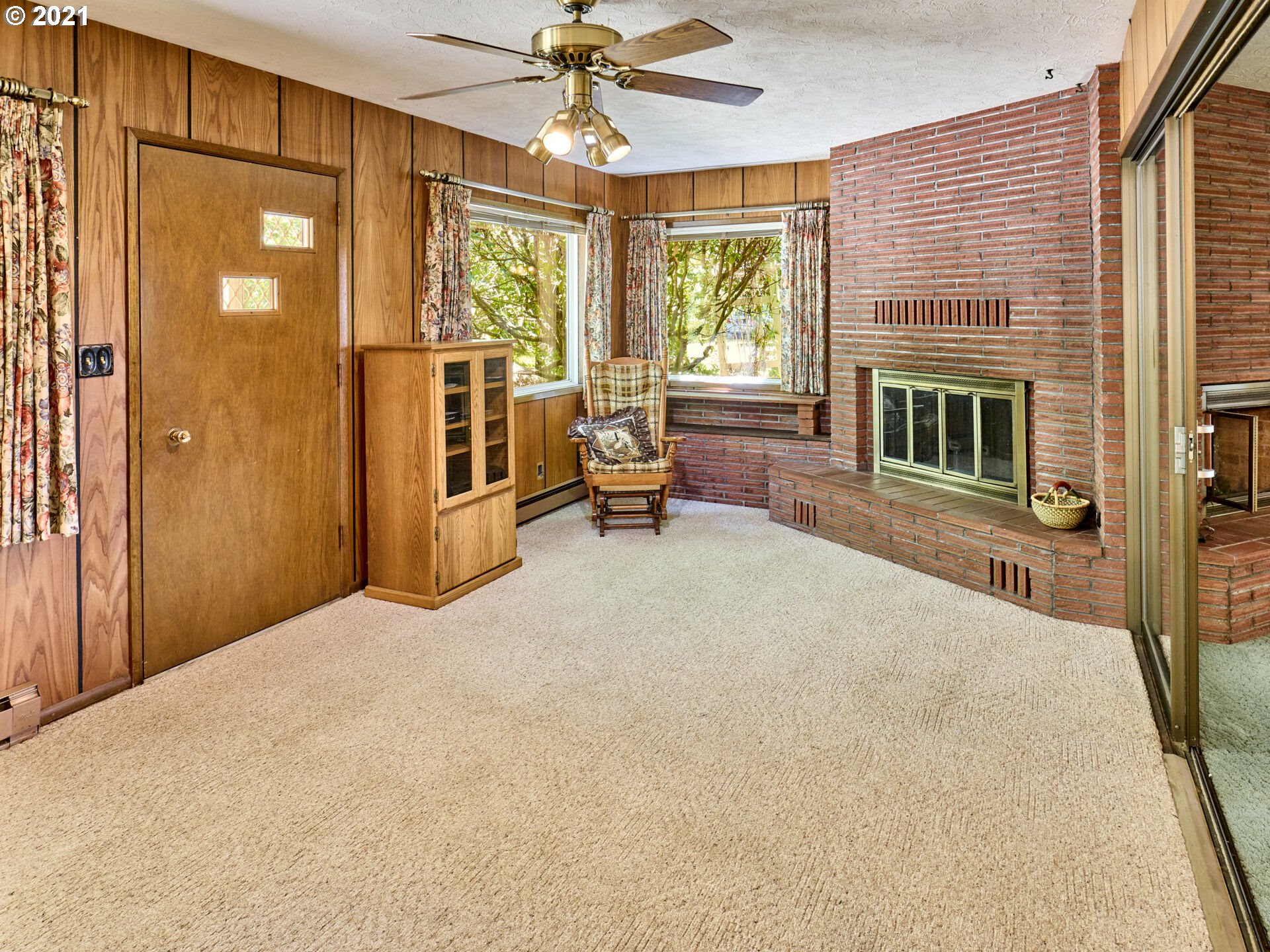 26451 South Barlow Road Canby, OR 97013 - Photo 2 of 32 Gallery Image 2