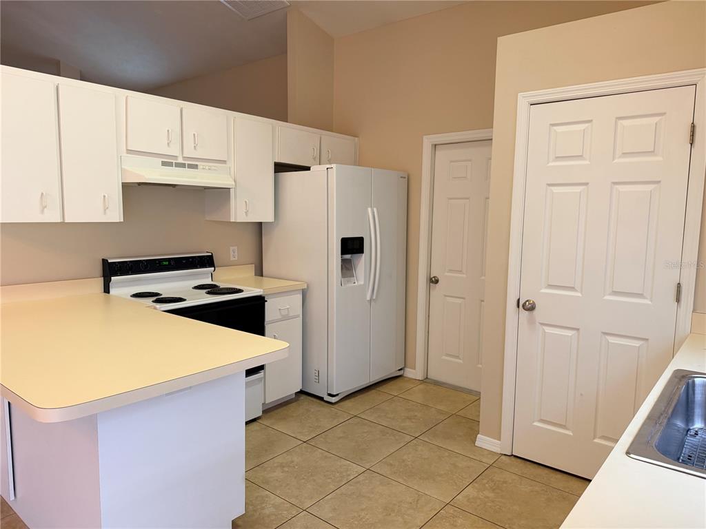 4 Teak Run Ocala, FL 34472 - Photo 2 of 12